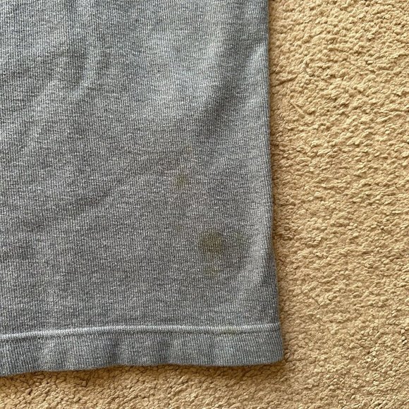 Timberland Sweater Mens Large *Stain* Crewneck Short Sleeve Grey Logo - Picture 5 of 10